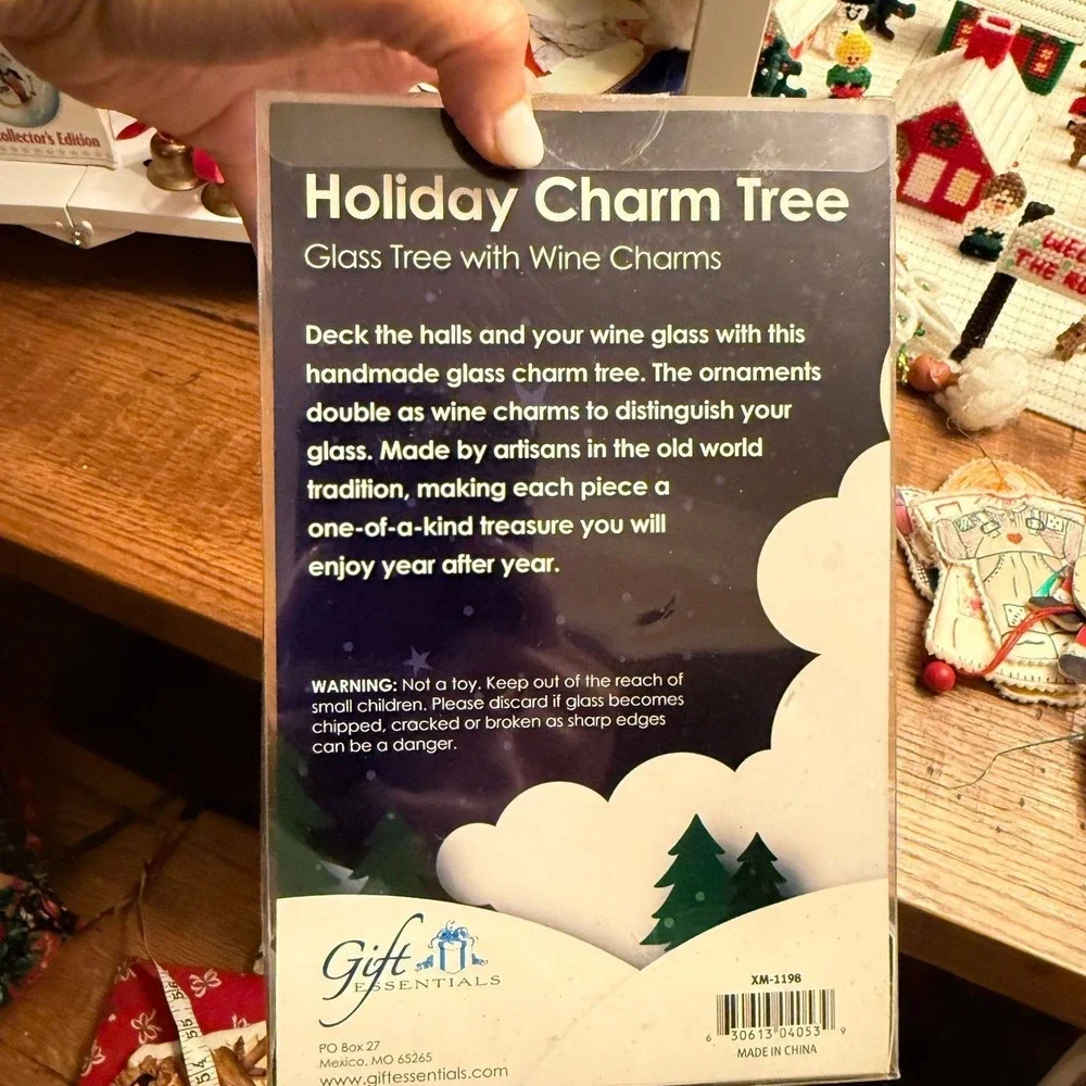 Gift Essentials Holiday Charm Tree glass tabletop tree 9 ornament wine charms.